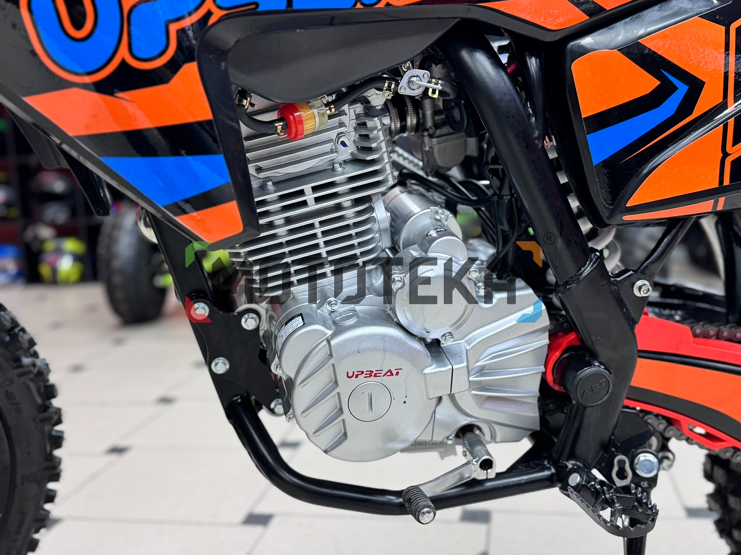 Техника в наличии! Мотоцикл кроссовый / эндуро Upbeat (Апбит) CB300/DB300 лимонный зелёный Техника в наличии! Мотоцикл кроссовый / эндуро Upbeat (Апбит) CB300/DB300 лимонный зелёный